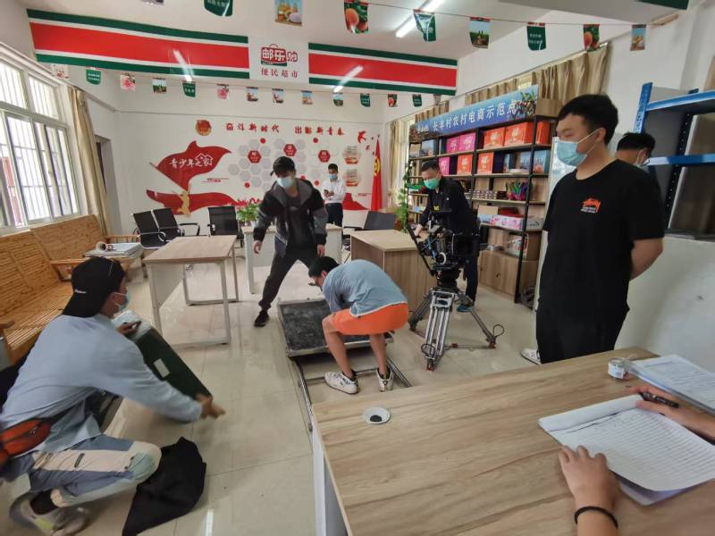 追星女孩心理学分析报告：重庆广告片拍摄公司揭秘饭圈应援式传播逻辑