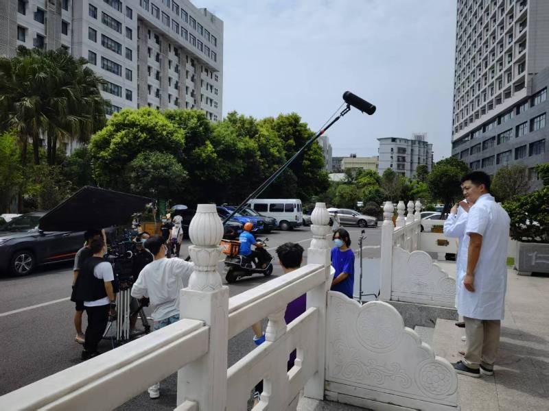 重庆广告片拍摄公司低成本实现高规格制作的诀窍